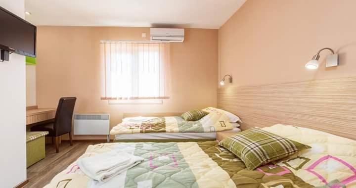 Bed&Breakfast Park Gate Vranje Exterior foto